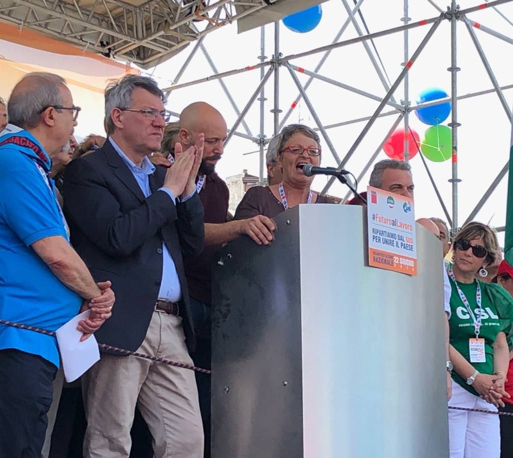 Il messaggio al governo dalla piazza di Reggio Calabria – VIDEO