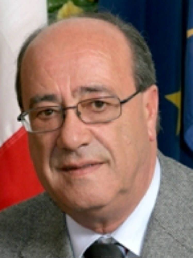 È morto l`ex sindaco di Catanzaro Pino Guerriero