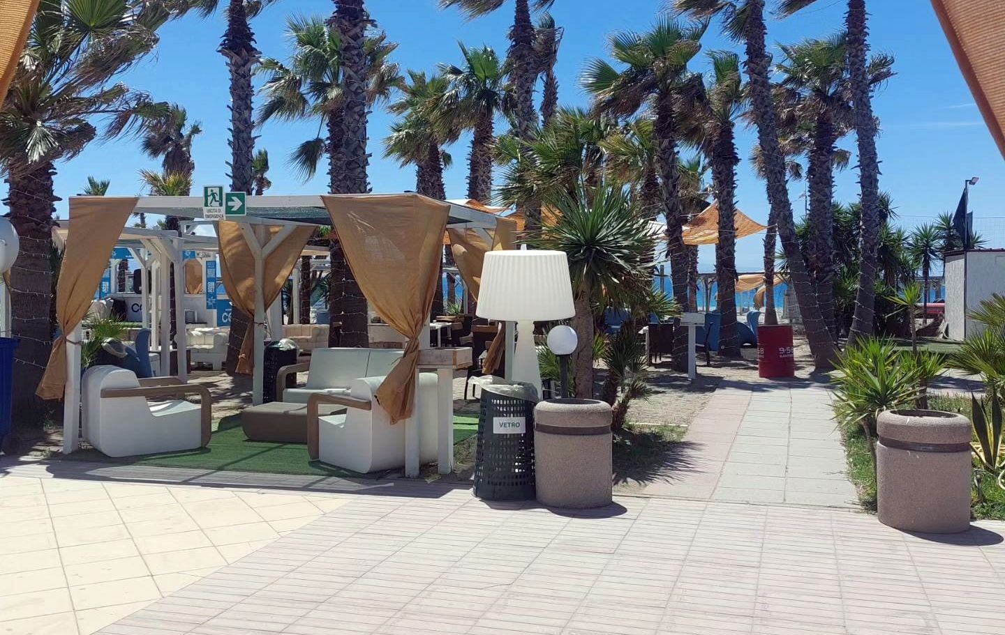 Gizzeria, il braccio di ferro (anche quest’anno) con il “Cool Bay”: revocate le licenze