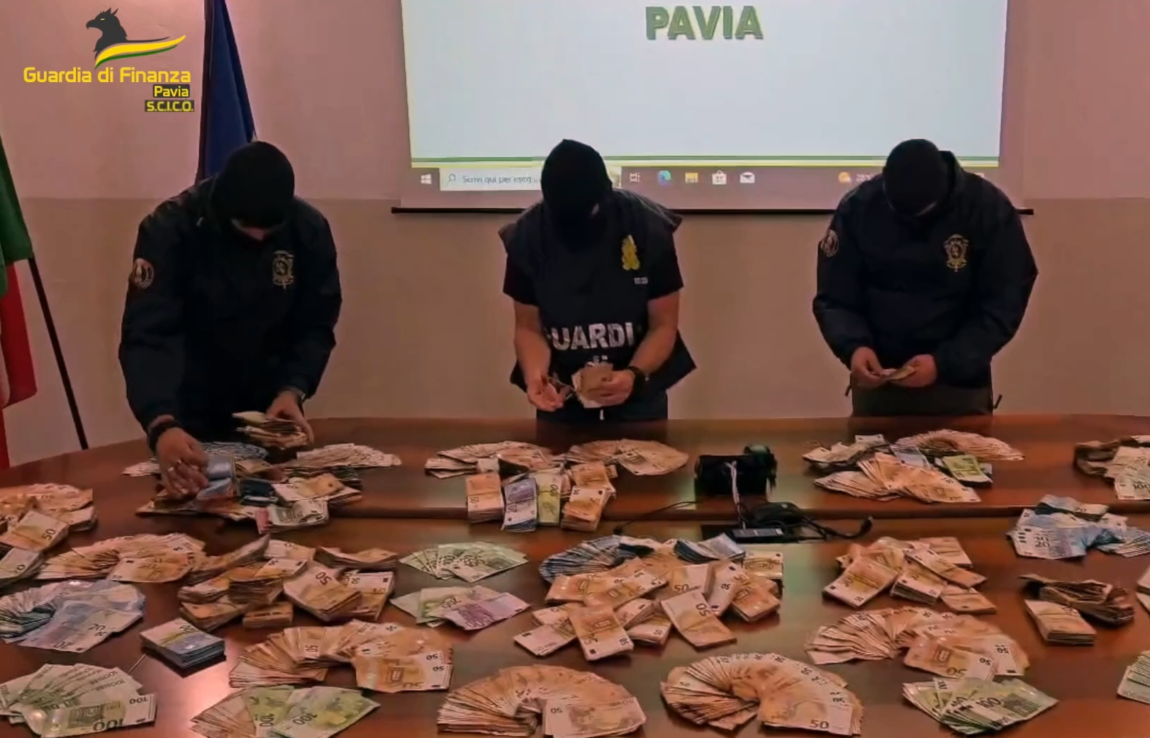 Traffico di droga tra Calabria e Lombardia, 20 arresti. Sul mercato oltre 2 tonnellate di stupefacenti – NOMI