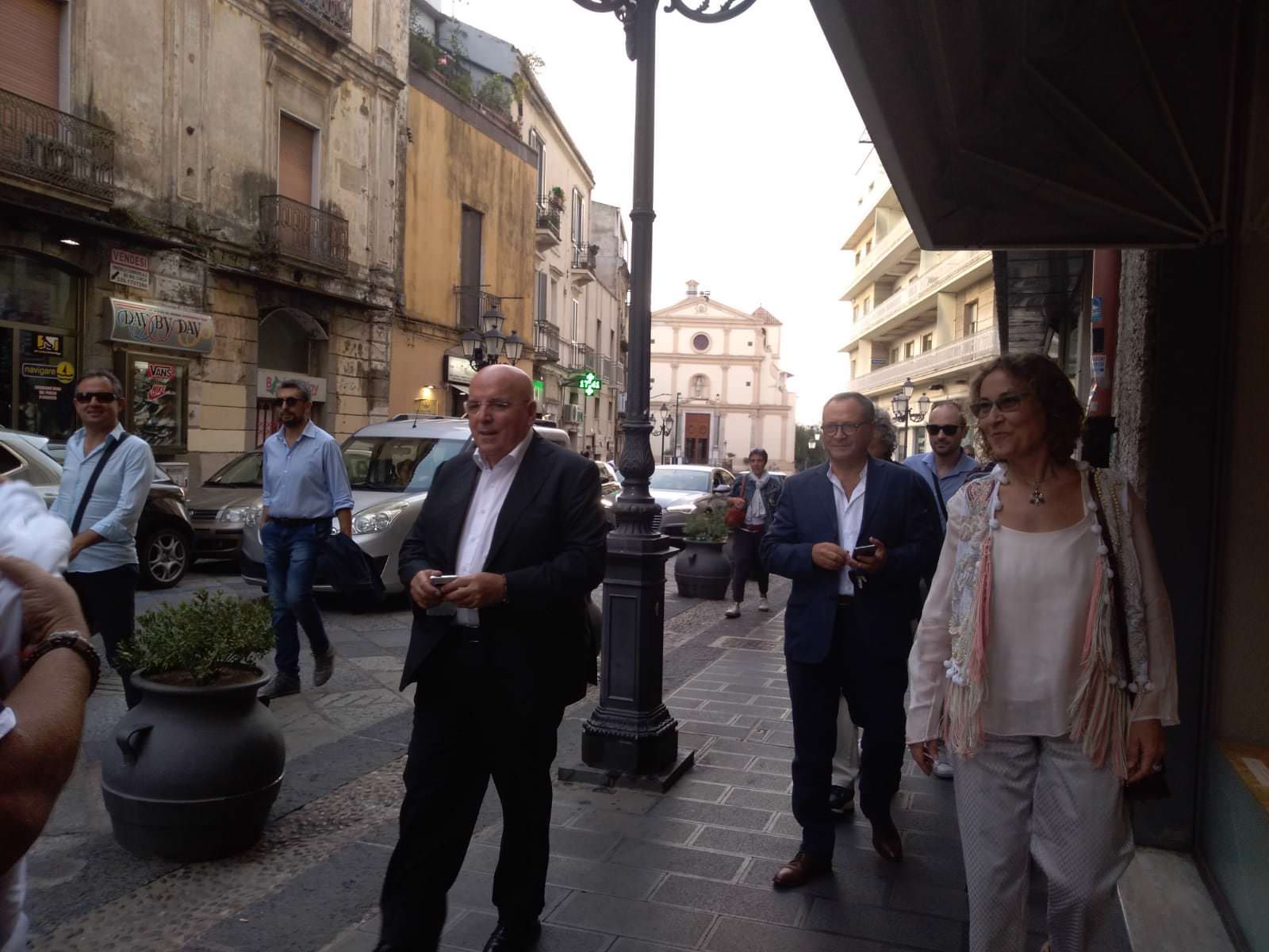 Catanzaro, al via l'adunata dei ribelli pd. «No ai diktat, non siamo solo portatori di voti»