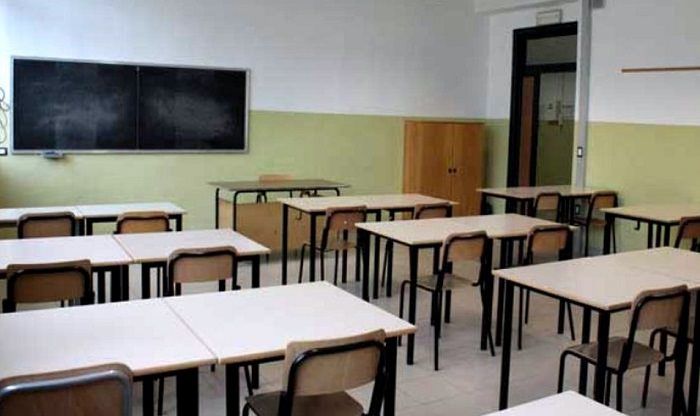 Crotone, arrivano le risorse per adeguare le scuole alle norme anti-Covid