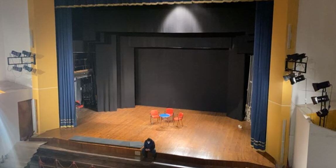 Teatro, a Catanzaro luci della ribalta accese. «L’emozione ripartirà»