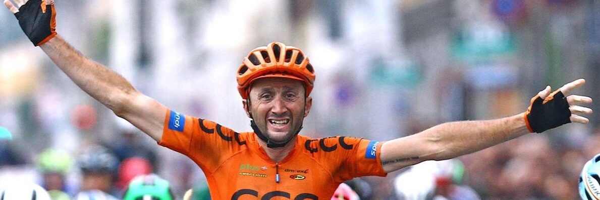 Tragedia nel ciclismo, Rebellin travolto ed ucciso da un camion