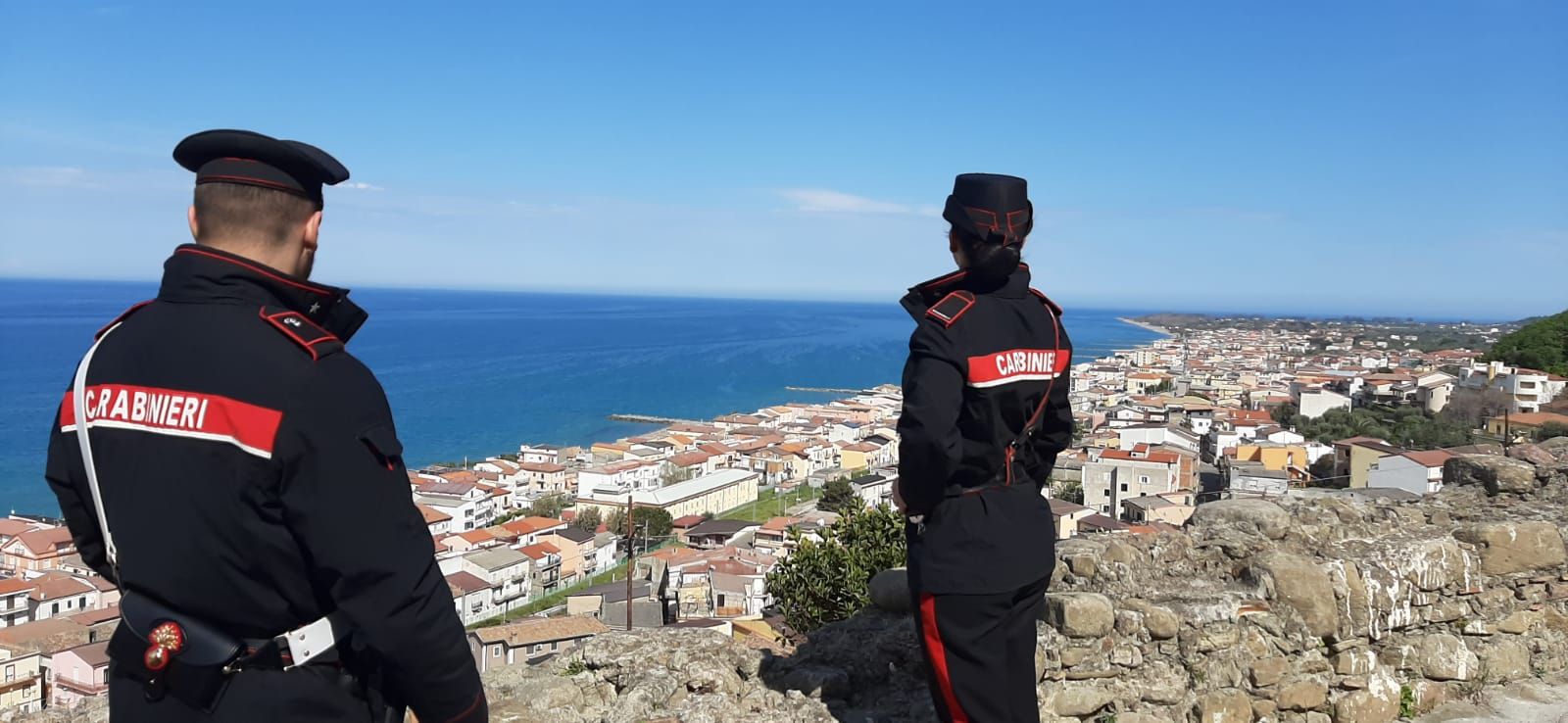 Truffa un sacerdote fingendosi assessore comunale, 36enne arrestato nella Sibaritide