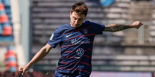 Giacomo Calò dice addio al Cosenza e firma per il Cesena