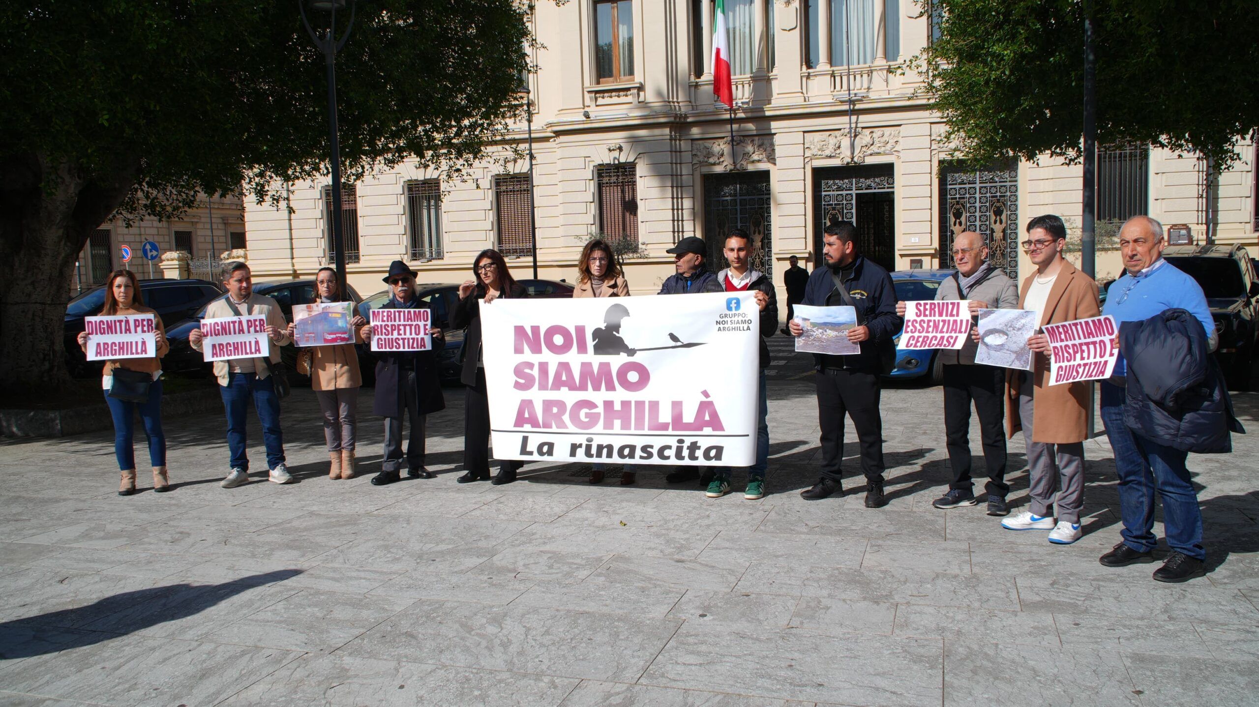 «Arghillà dimenticata, basta degrado». A Reggio la protesta dei cittadini