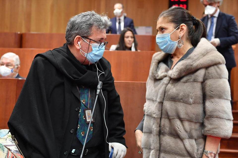 Santelli-Spirlì, così vicini così lontani…