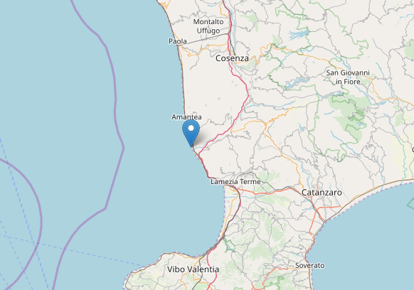 Sulla costa tirrenica cosentina 23 scosse in sequenza: la più forte di magnitudo 3.9