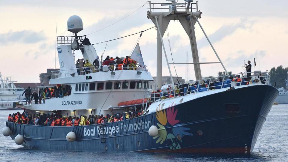 Sbarcati a Reggio 337 migranti