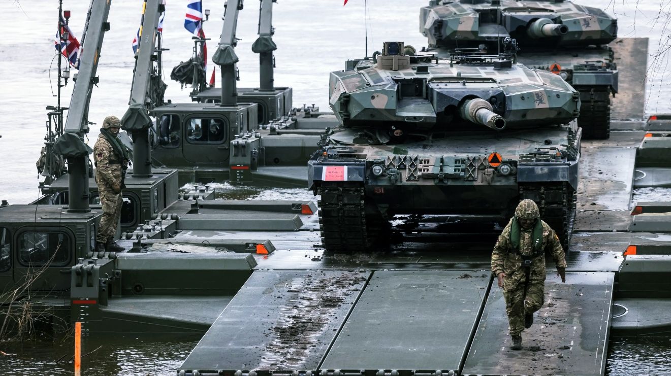 «La Nato è di fatto in guerra con la Russia»