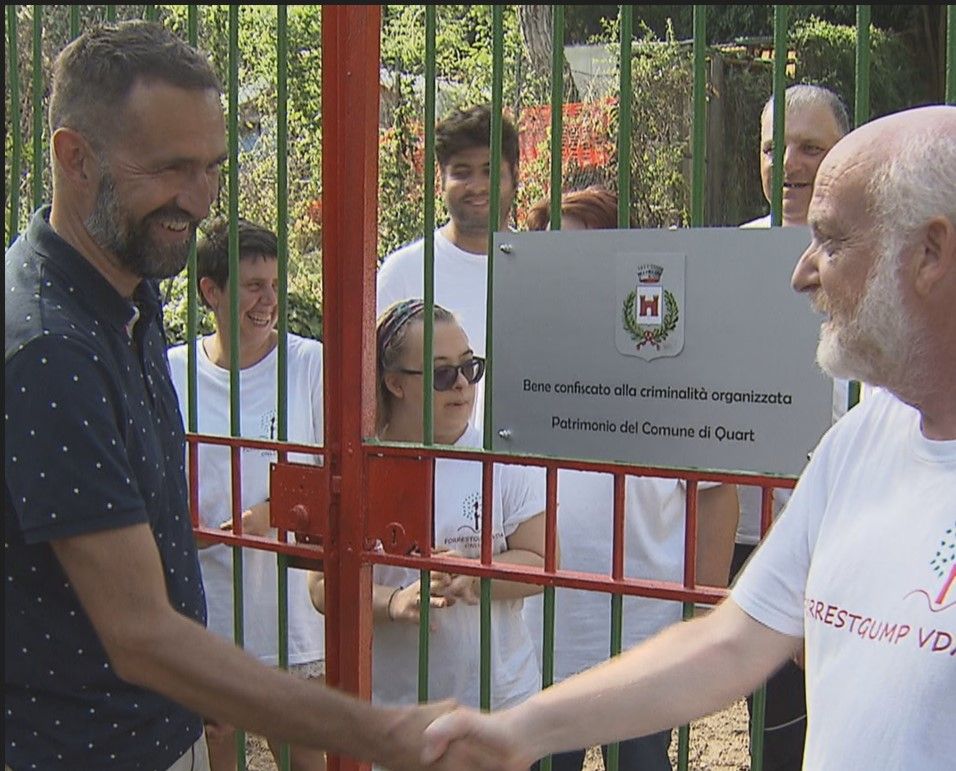 Il terreno delle ‘ndrine nell’Aostano rinasce e diventa un frutteto