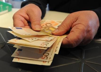 Usura, estorsione e truffa: nei guai i dipendenti di una banca a Reggio