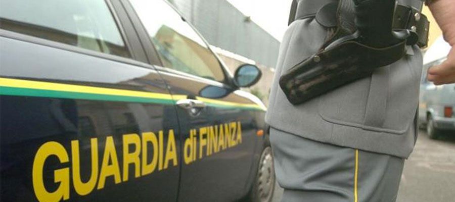Catanzaro, finanzieri aggrediti durante un controllo