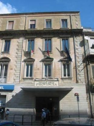 Dipendenti della Provincia di Crotone: «A rischio la nostra collocazione»