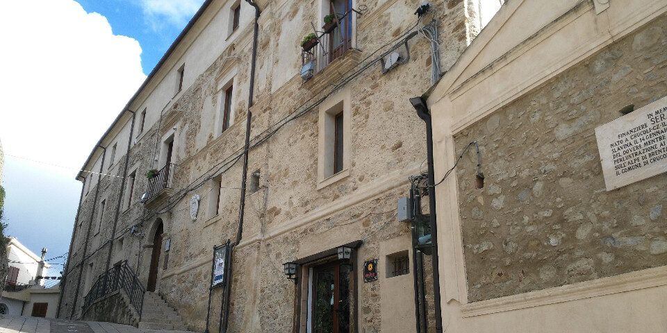 Positivi 4 dipendenti, chiude il municipio di Crucoli