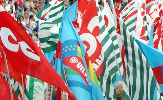 «Troppe vertenze irrisolte in Calabria», Cgil, Cisl e Uil chiedono un incontro a Occhiuto