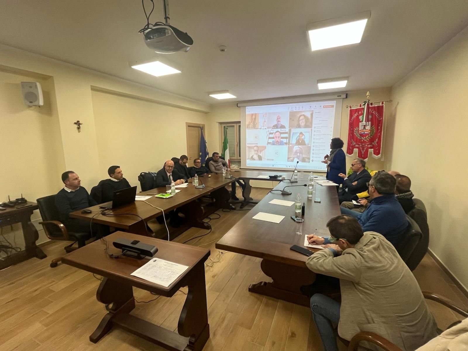 Mercure, chiesto un incontro al prefetto. «Una bomba occupazionale che rischia di esplodere»