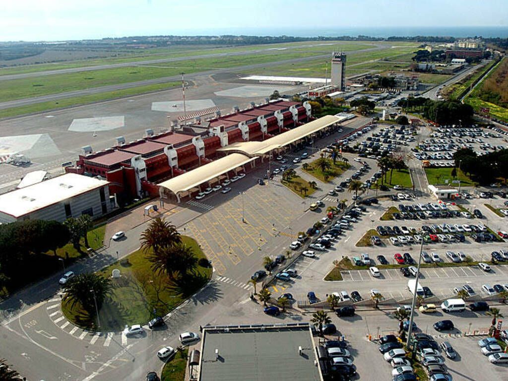 Piccioni sull’aeroporto di Lamezia: «Grazie a Mascaro cenerentola della Calabria»