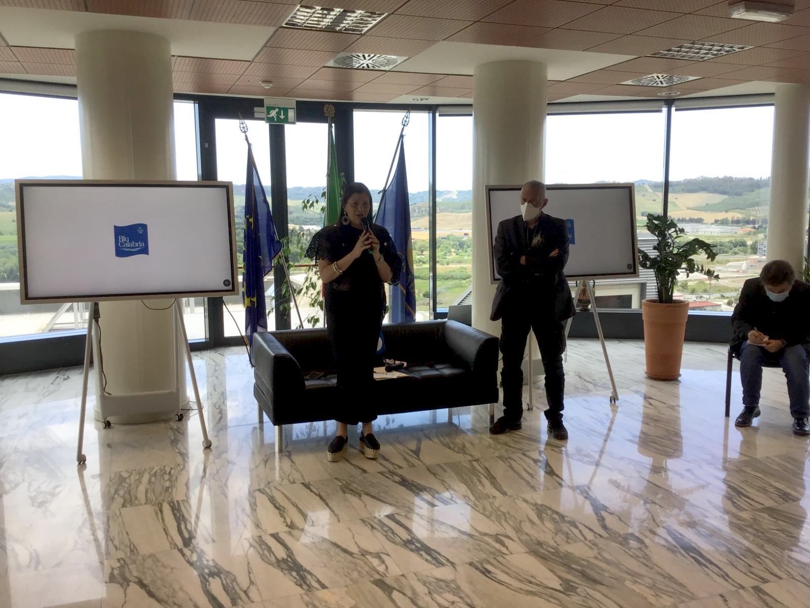 Santelli: «Fase 2 è il momento dell'unità nazionale, governo non scarichi sulle Regioni»