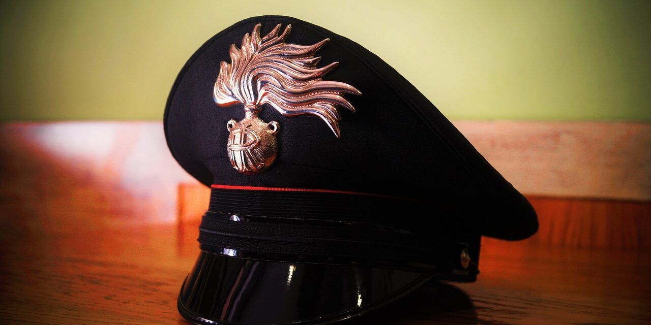 Milleduecento euro al mese dai clan del Potentino, arrestato un carabiniere