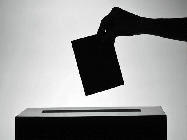 PRIMARIE | Politici e imprenditori: gli outsider che scalpitano