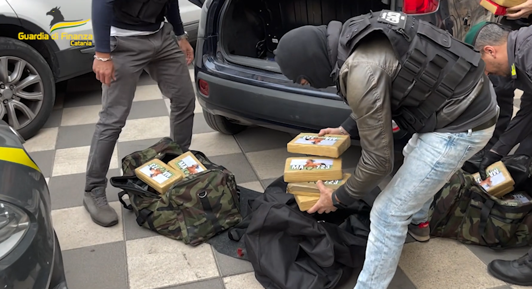 I messaggi tra un broker della ‘Ndrangheta e trafficanti brasiliani