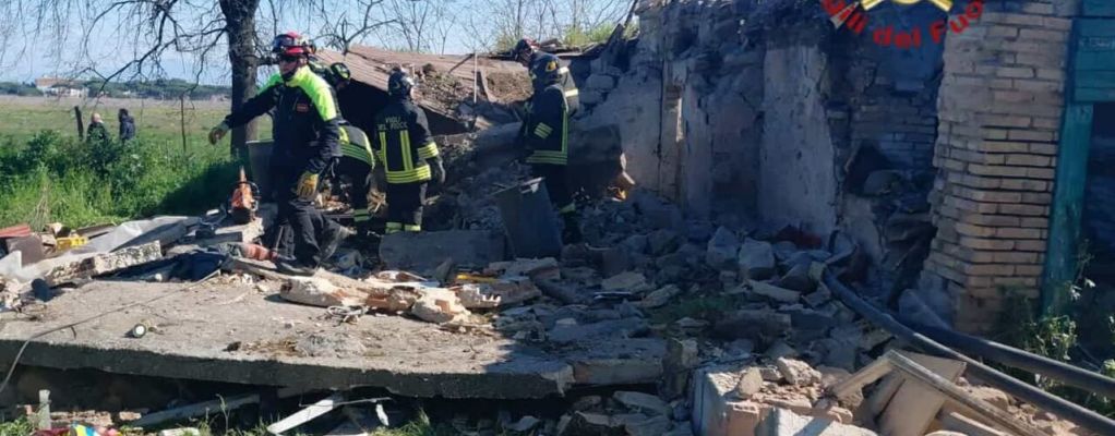 Morti nel crollo di un casale, spunta la pista anarchica