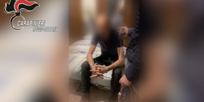 Ammanettato e minacciato con la pistola: l’inferno delle vittime della banda del terrore a Gioia Tauro – VIDEO