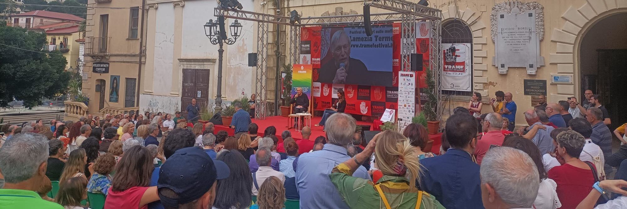 Don Ciotti “boccia” l’autonomia differenziata: qualcuno sogna la secessione