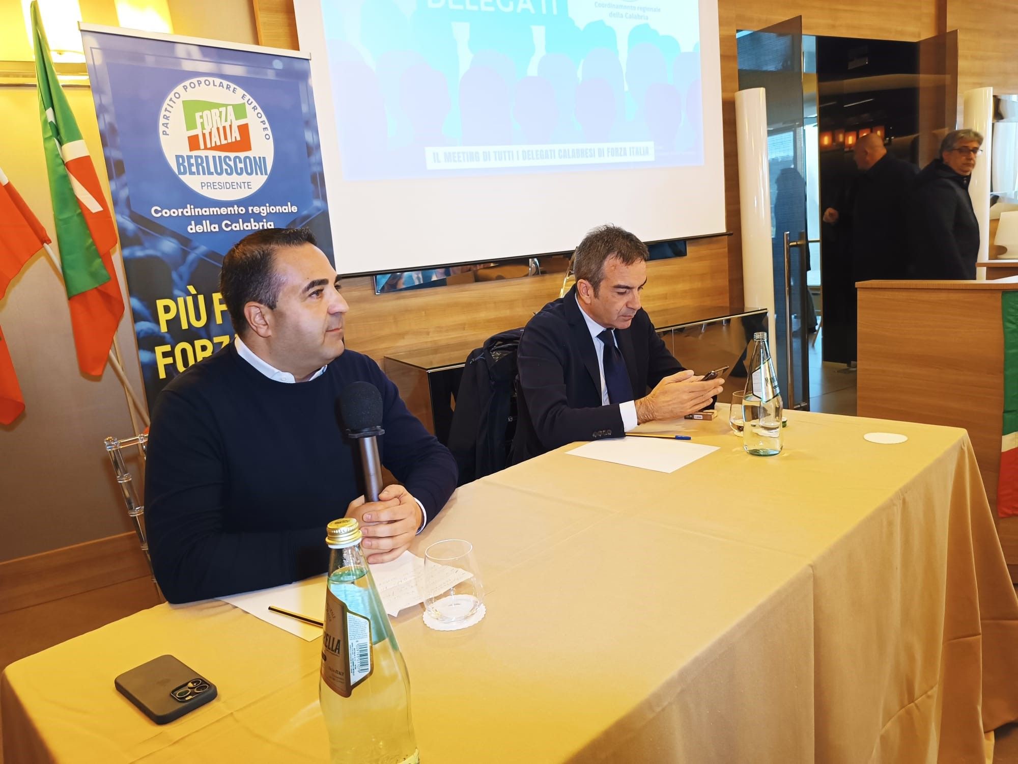 Il centrosinistra “buca” le elezioni Arrical, il blitz del centrodestra è servito