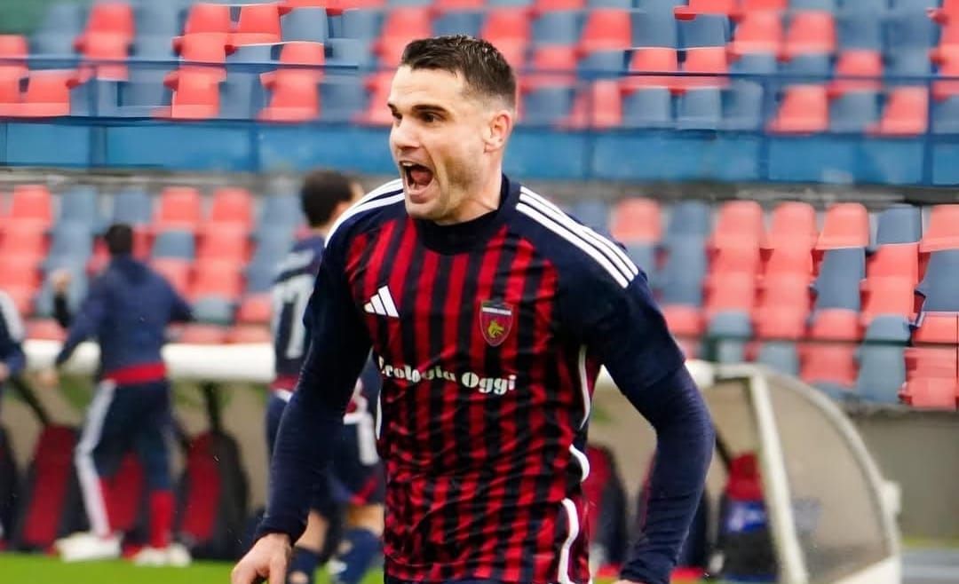 Cosenza, vittoria in rimonta contro il Sorrento e terzo posto a -1