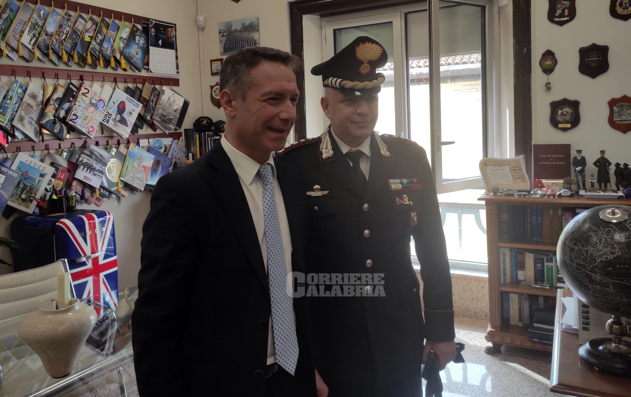 L’omicidio «estremamente cruento» di Tutino e il tentativo di nascondere il corpo. Falvo: «Indagini complesse» – VIDEO