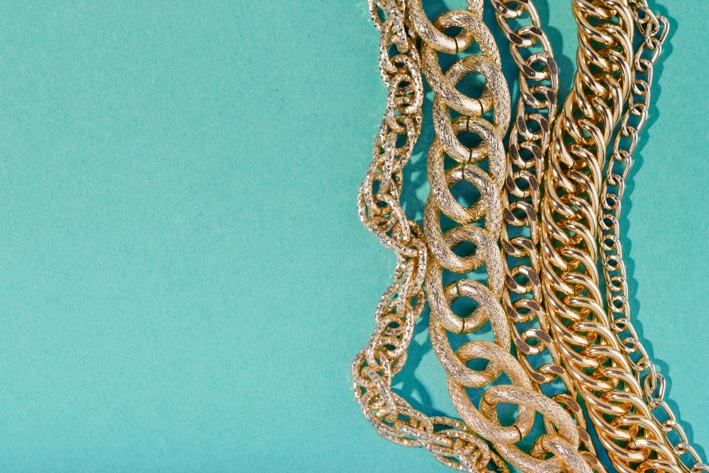 Vendere gioielli di valore: come ottenere la quotazione migliore?