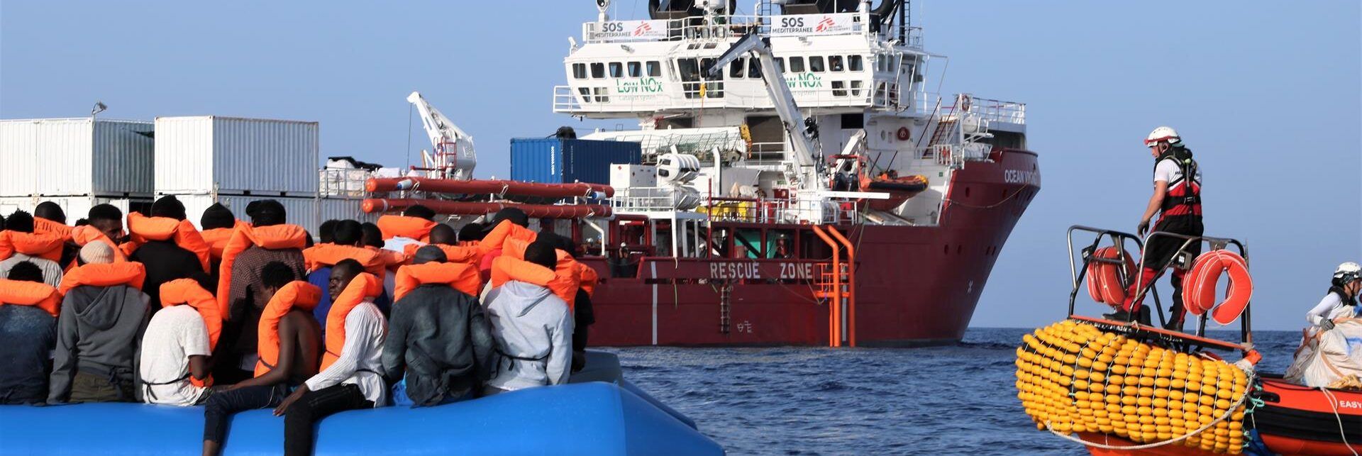 Migranti, frizioni Italia-Germania. Meloni: «Stupita dagli aiuti alle Ong»