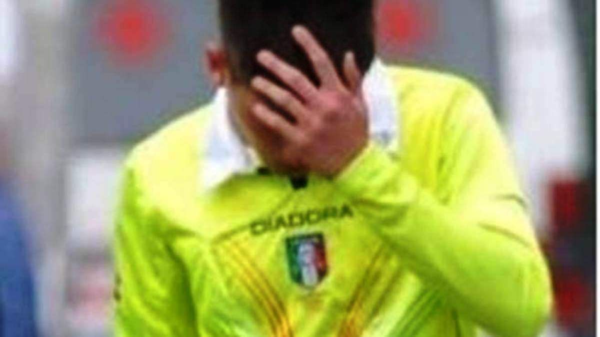 Rocca Imperiale, aggrediscono arbitro e giocatore
