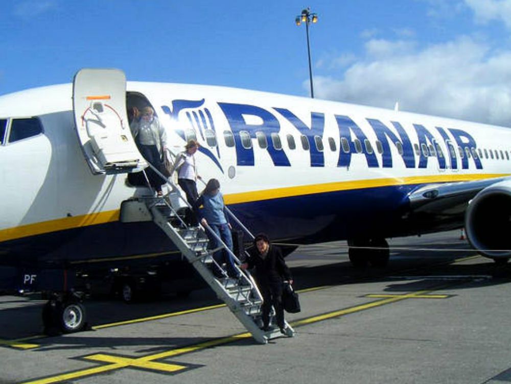 Ryanair investe su Lamezia: nuovi voli per Roma