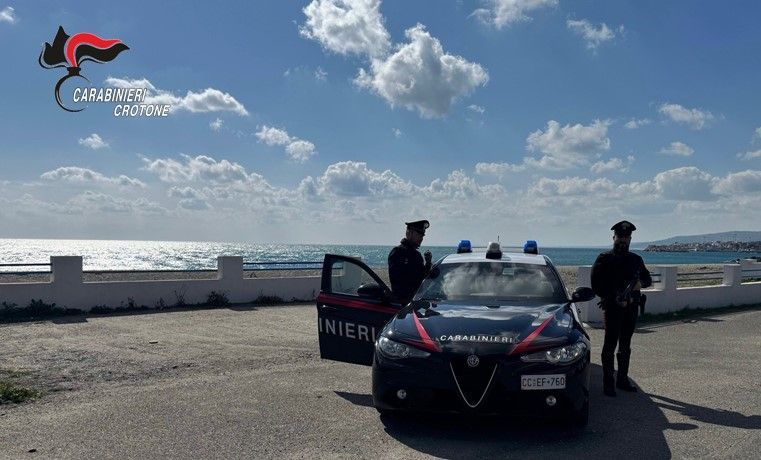 Cirò marina, minaccia di morte la vicina: divieto di avvicinamento per un 53enne
