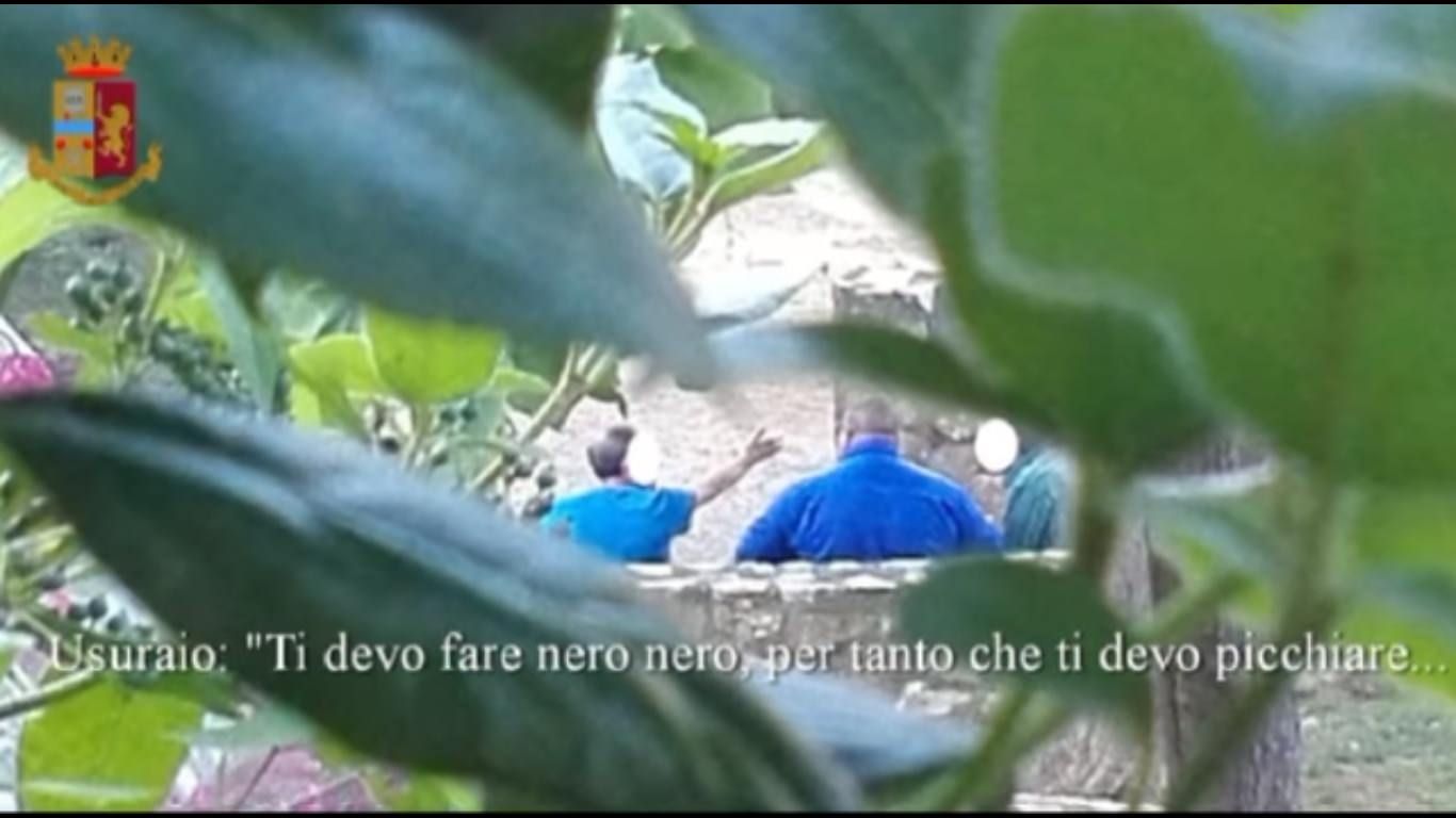 "Alto tasso", i soldi per il gioco lo fanno finire in mano a più usurai