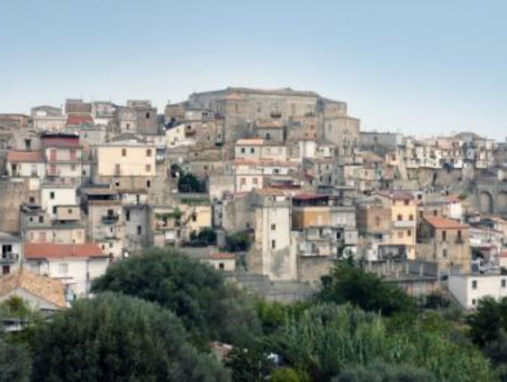 Monasterace, continuano le proteste a difesa del Comune