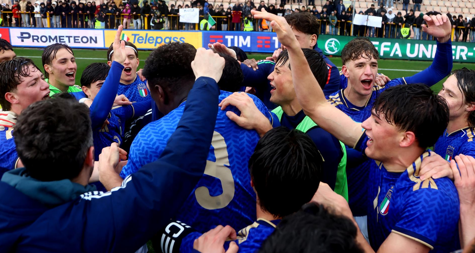 Italia U19, gli Azzurrini festeggiano a Catanzaro: il pari con la Turchia regala la qualificazione agli Europei