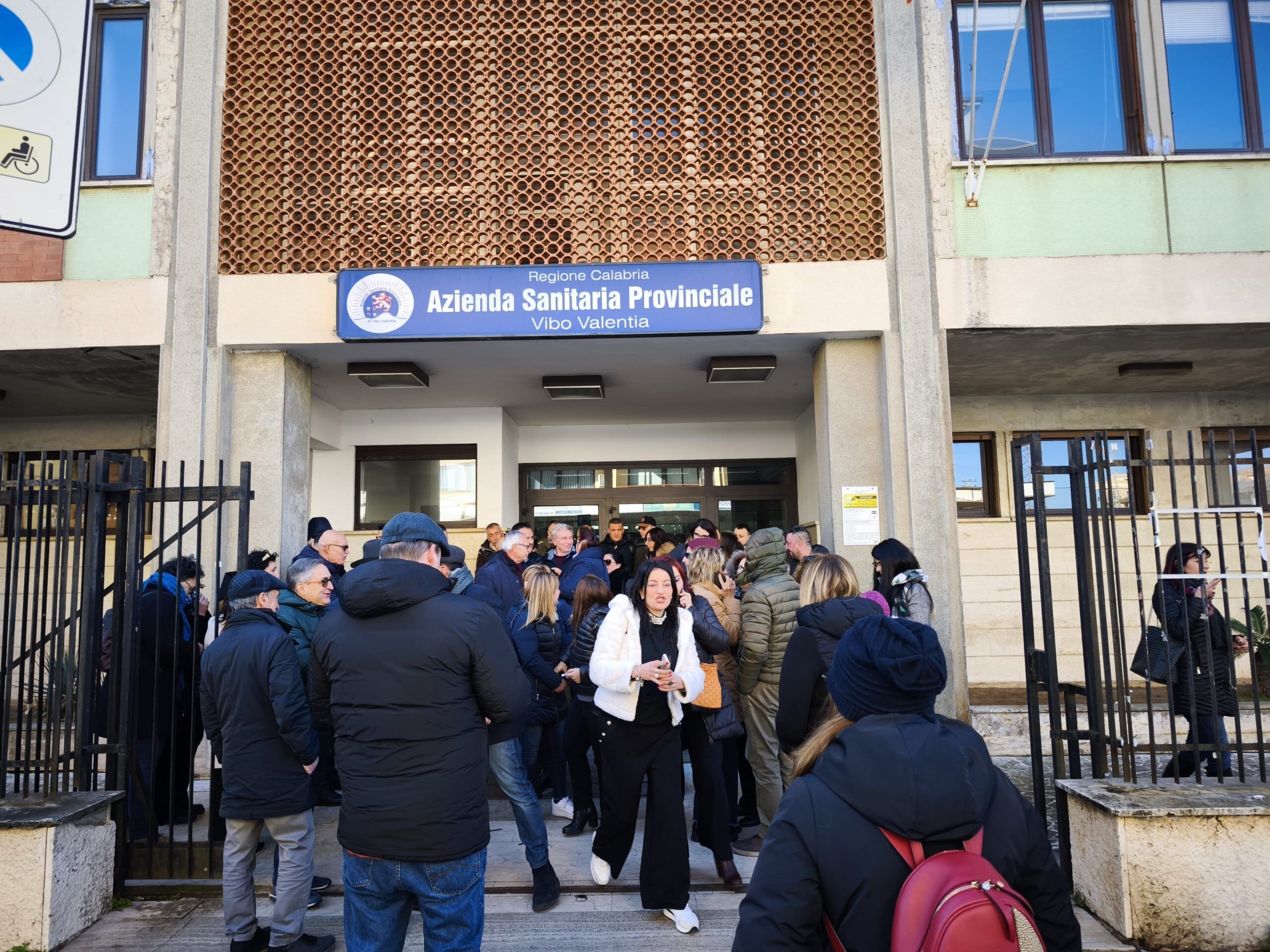 Precari Asp di Vibo, al via la stabilizzazione degli infermieri. Arriva il Dca anche per gli oss