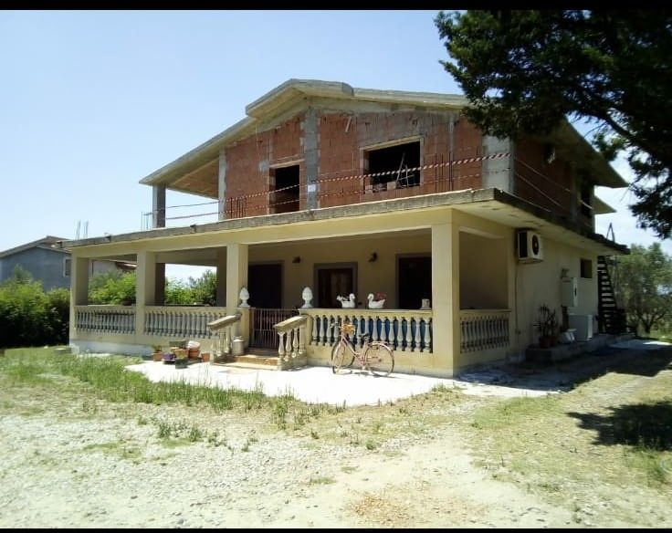 Isola Capo Rizzuto, sequestrata un'abitazione