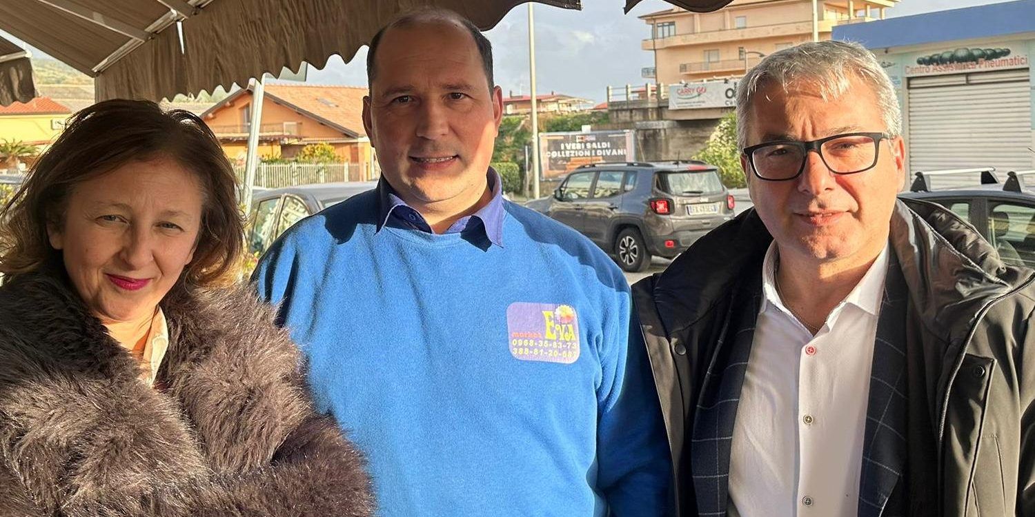 Guerra in Ucraina, a Lamezia Azione incontra l’APS Svitanok. «Nessuno spazio alla propaganda del Cremlino»