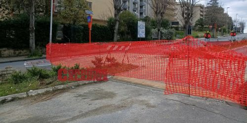 dossi dissuasori viale Cosmai Cosenza