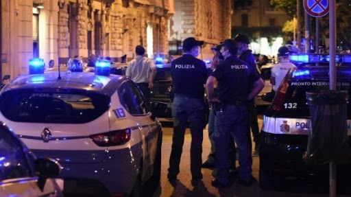 Controlli anticovid, oltre 150 persone in piazza: sanzioni a Taurianova