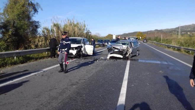 Nuovo incidente sulla 106, perde la vita un 69enne