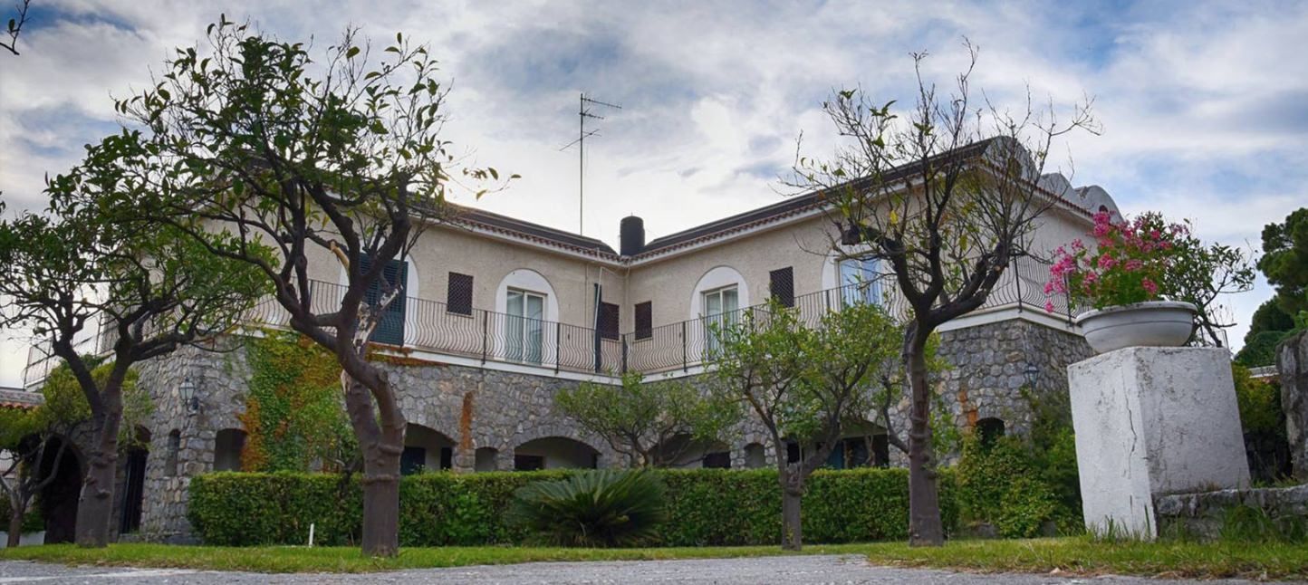 SOLDI SPORCHI | I grandi appalti della holding calabro-laziale