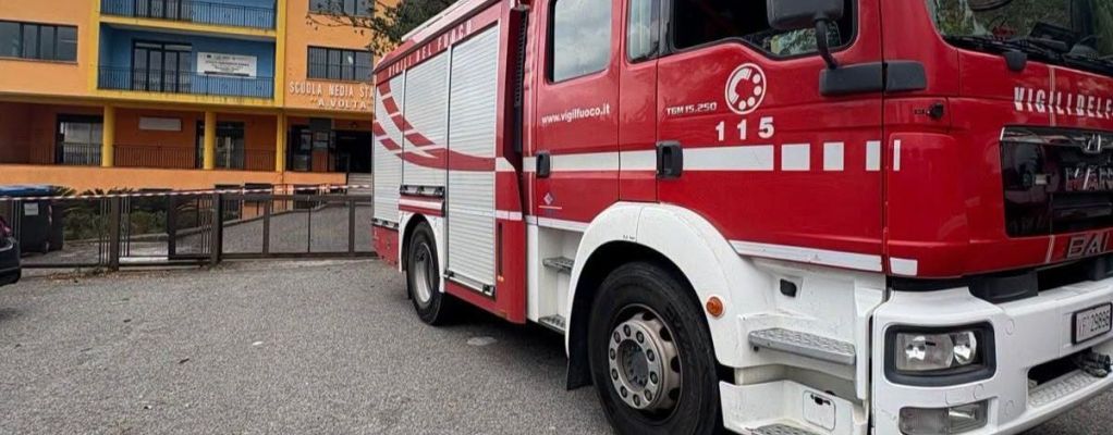 Falso allarme bomba in 50 scuole italiane: 3 in Calabria
