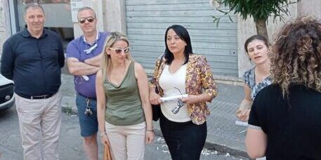 Longobucco, la protesta delle madri: «Costituite la prima classe dell’Ipsia»